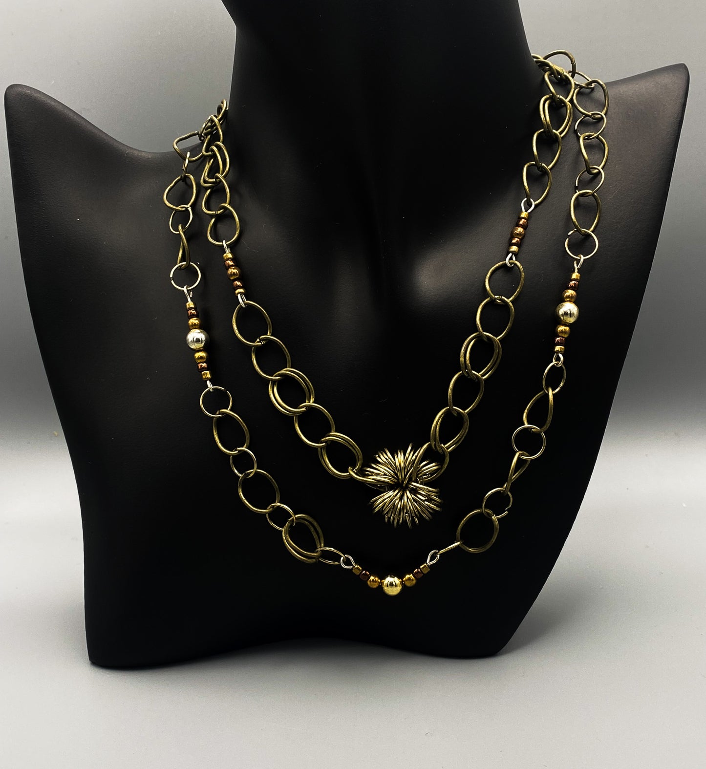 Gold Chain Flower Pendant Necklace